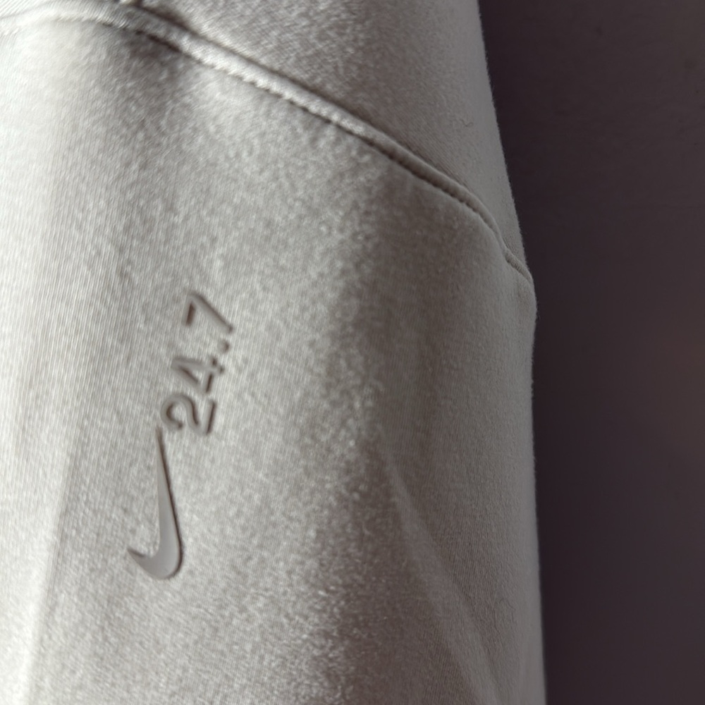 Nike 24.7 Dri-FIT Cream Half Zip. Woman’s Size M. Oversized. - Picture 6 of 7